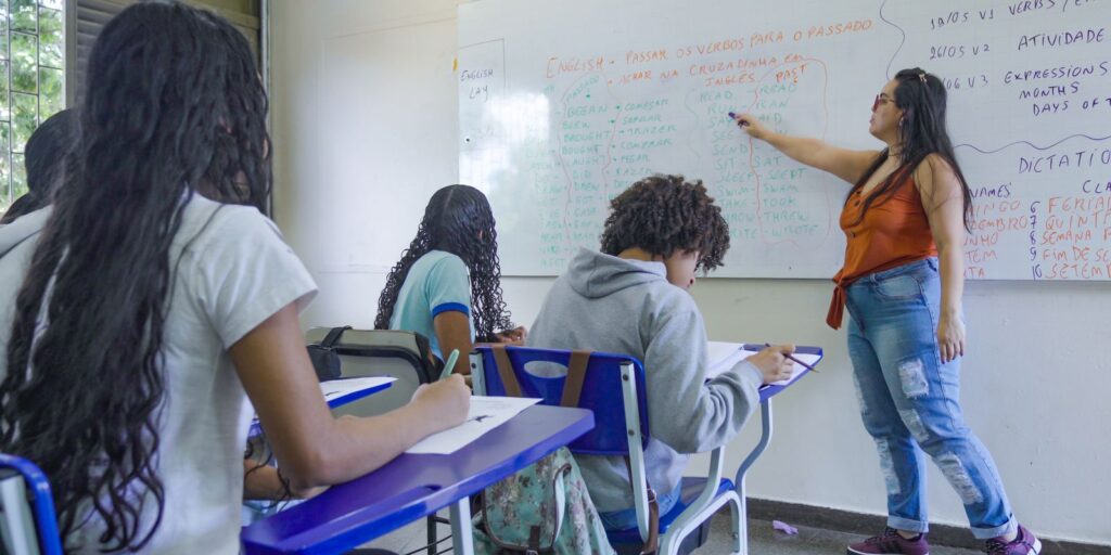 mais-de-10-mil-professores-foram-contratados-com-nota-da-pnd-de-2025