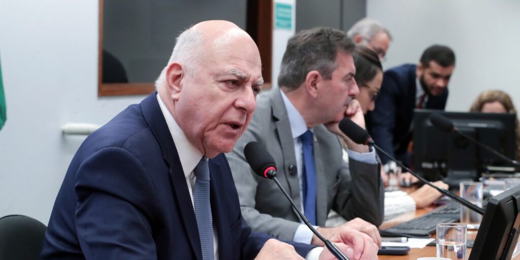 comissao-da-camara-aprova-pec-que-cria-fundos-para-sul-e-sudeste