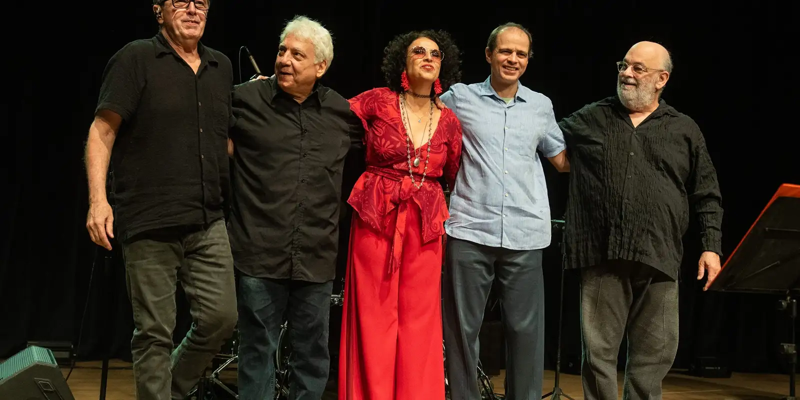 repertorio-de-caetano-veloso-embala-show-exclusivo-na-tv-brasil