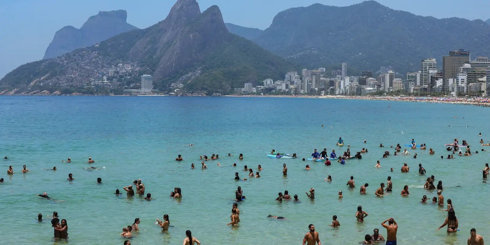 marinha-emite-alerta-de-ressacas-no-litoral-do-rio-e-de-sao-paulo
