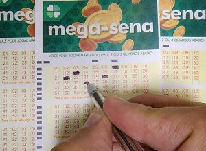 mega-sena-acumula-e-proximo-premio-esta-estimado-em-r$-100-milhoes